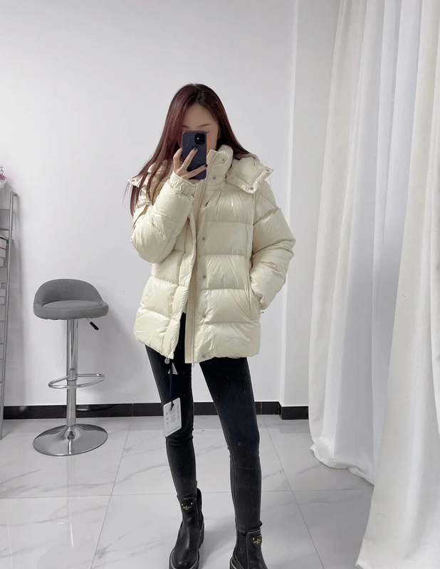 Moncler Down Jacket Wmns ID:20221203-386